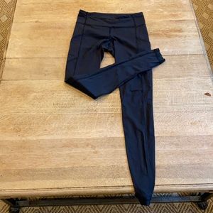 Lululemon black leggings